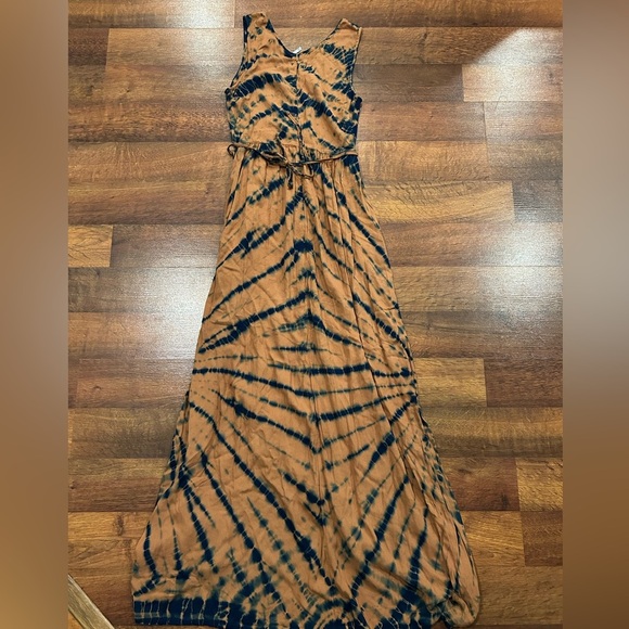 YFB Young Fabulous Broke V-neck Ruched Bodice Maxi Dress Women’s Size XS - Picture 6 of 6